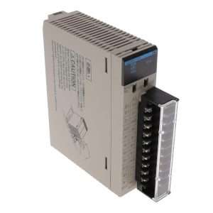 Omron CS1W-AD081-V1