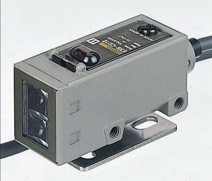 Omron E3S-CR11 2M