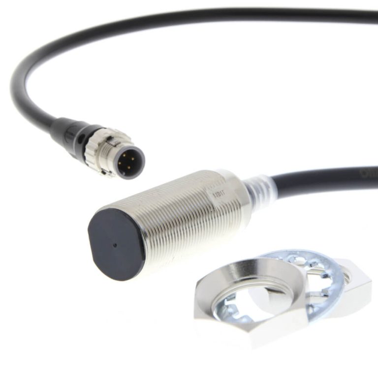 Omron E2E-X11D118-M1TGJ 0.3M